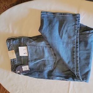 Universal Thread Jeans